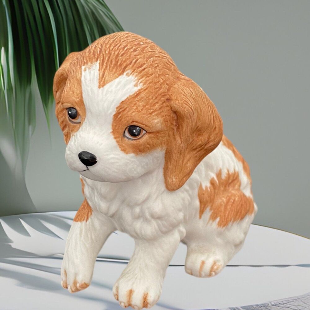 Homco Figurine #8828 Spaniel 2 3/4" Tall Brown White Puppy